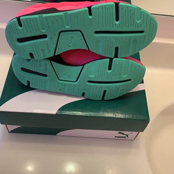 Puma Sneakers - Picture 4 of 8